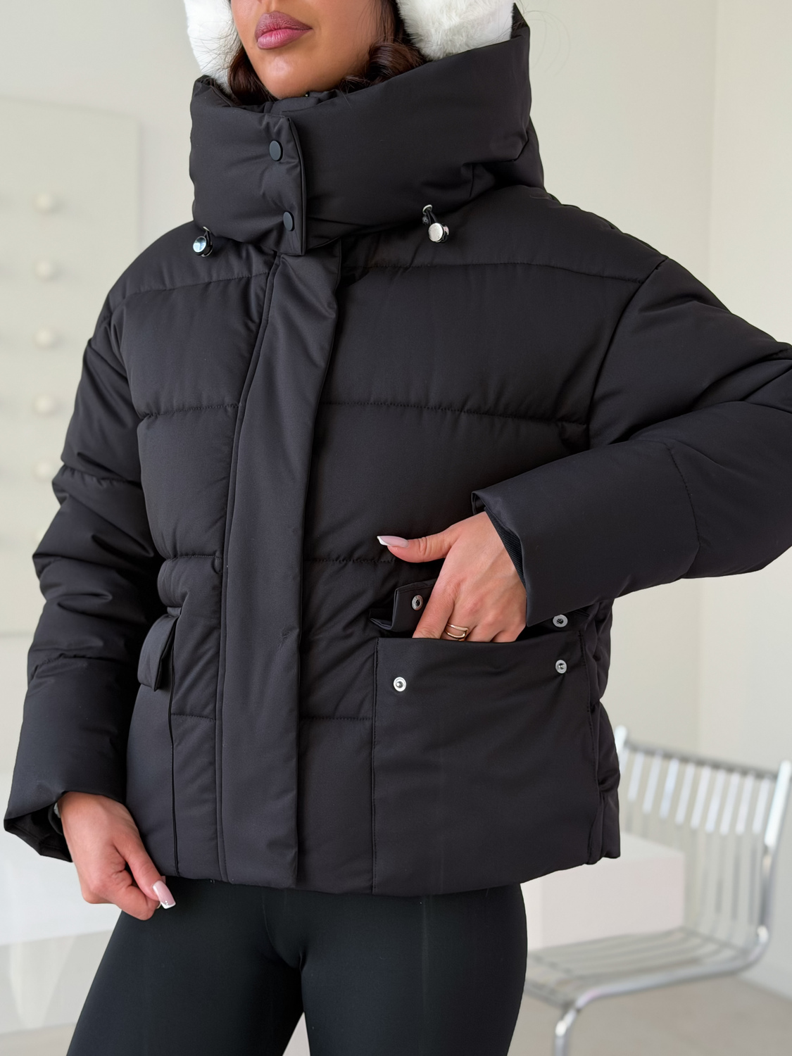 Куртка женская зимняя короткая дутая пуховик зефирка оверсайз черная Куртка женская зимняя короткая дутая пуховик зефирка оверсайз черная